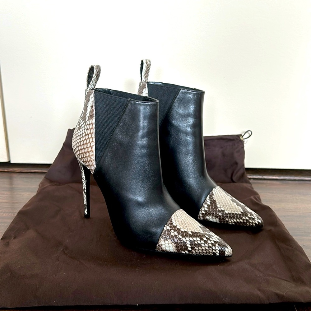 GUCCI ROCCIA booties.Sz 37.5
